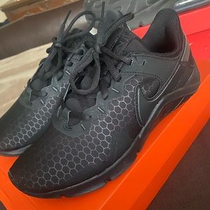 Women’s size 8 nikes